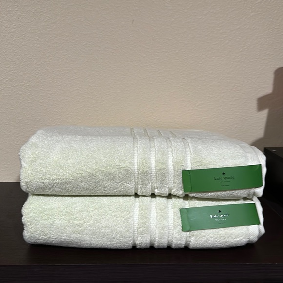 kate spade Other - Kate Spade Honey Dew Bath Towels